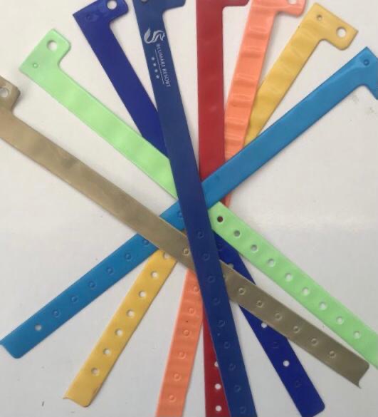 Plastik bleklik,Pvc kolbandı,Otel bilekligi